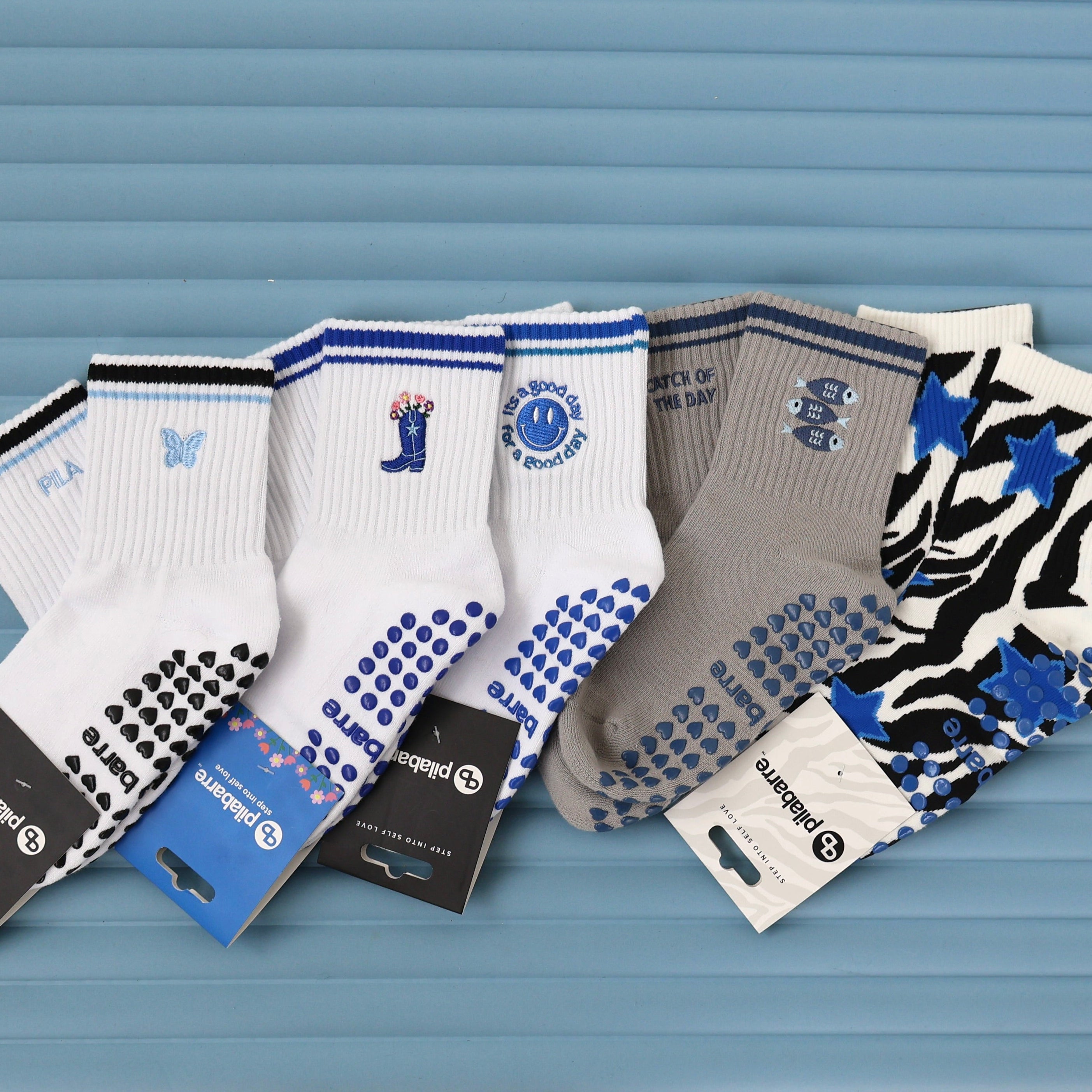 FEELING BLUE GRIP SOCK BUNDLE. 4