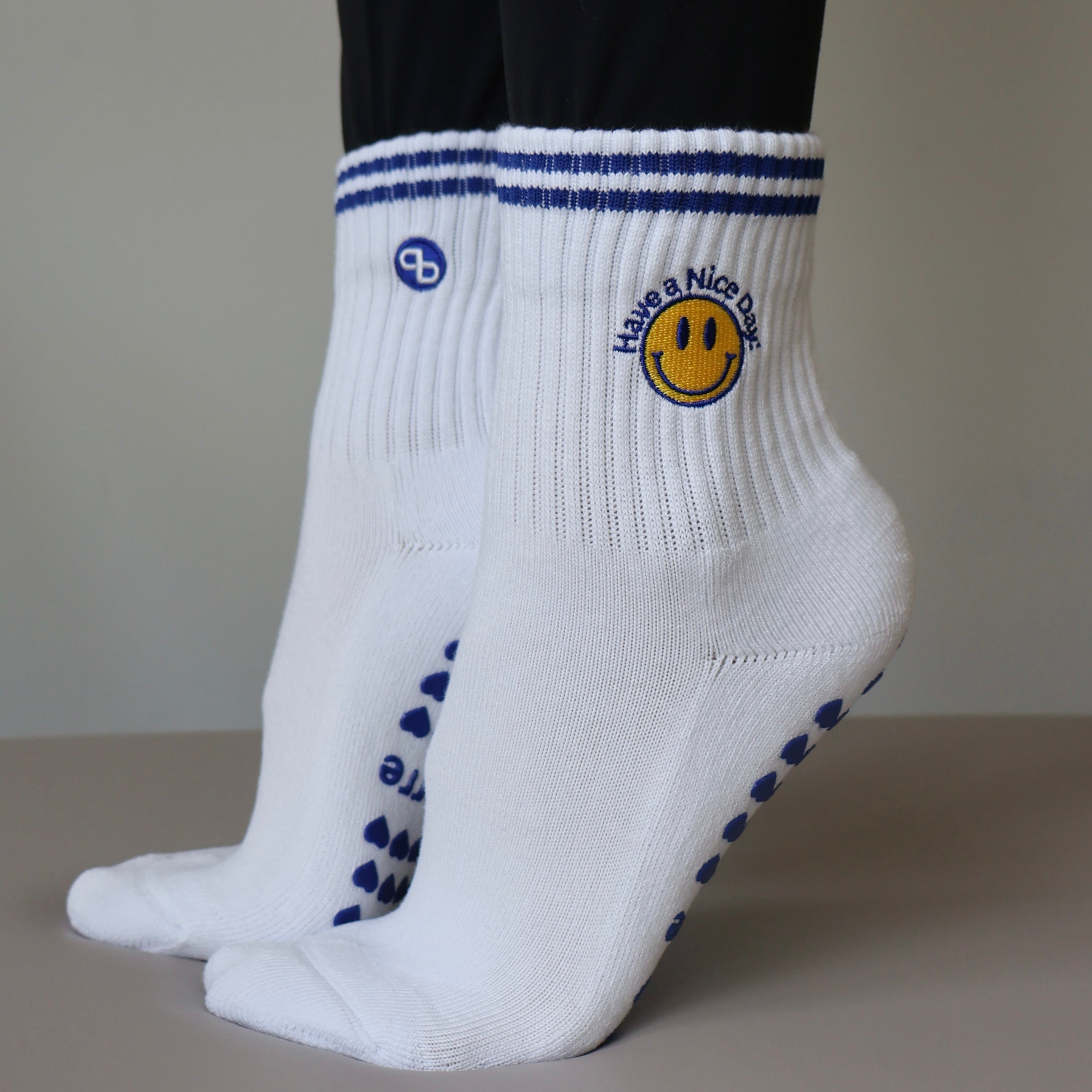 HAVE A NICE DAY GRIP SOCKS FOR BARRE