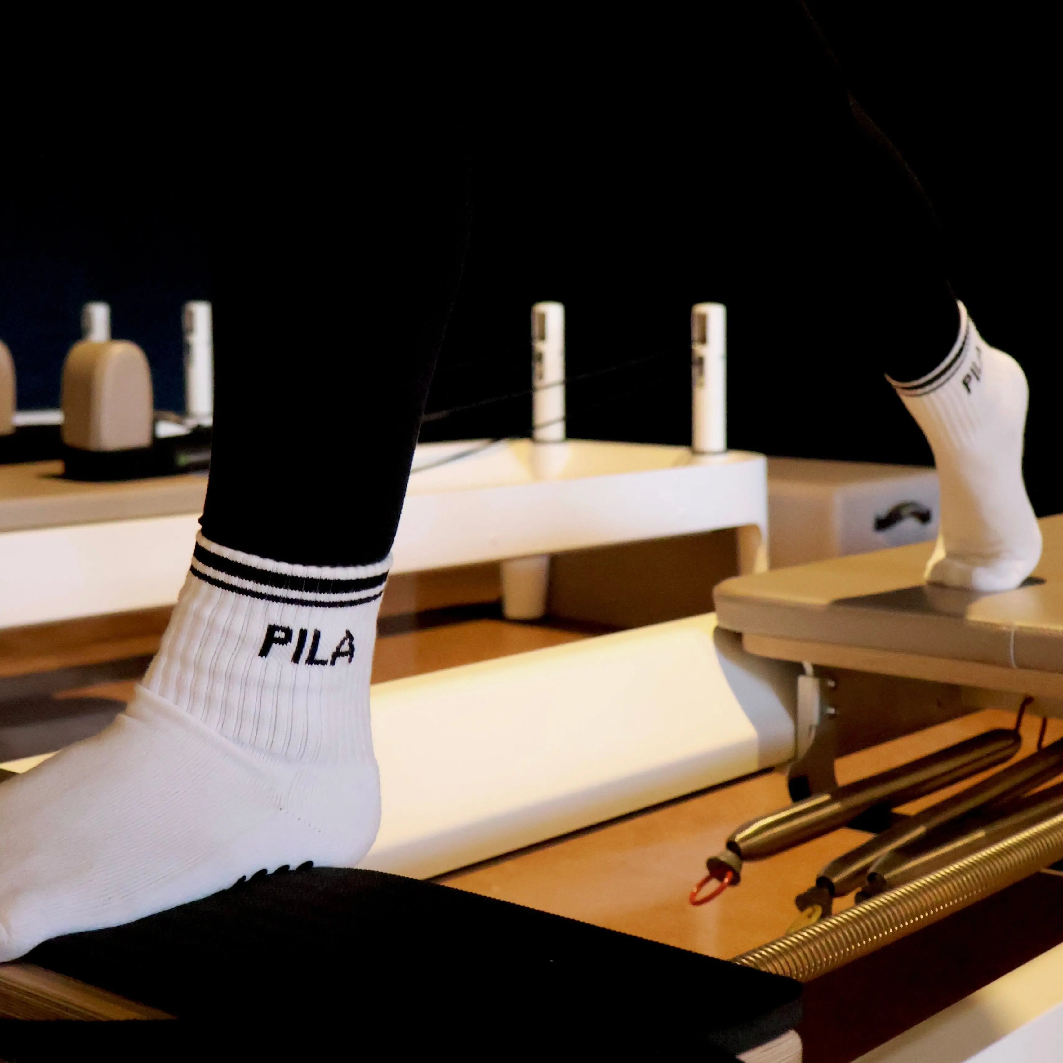 PILA ESSENTIAL WHITE GRIP SOCKS