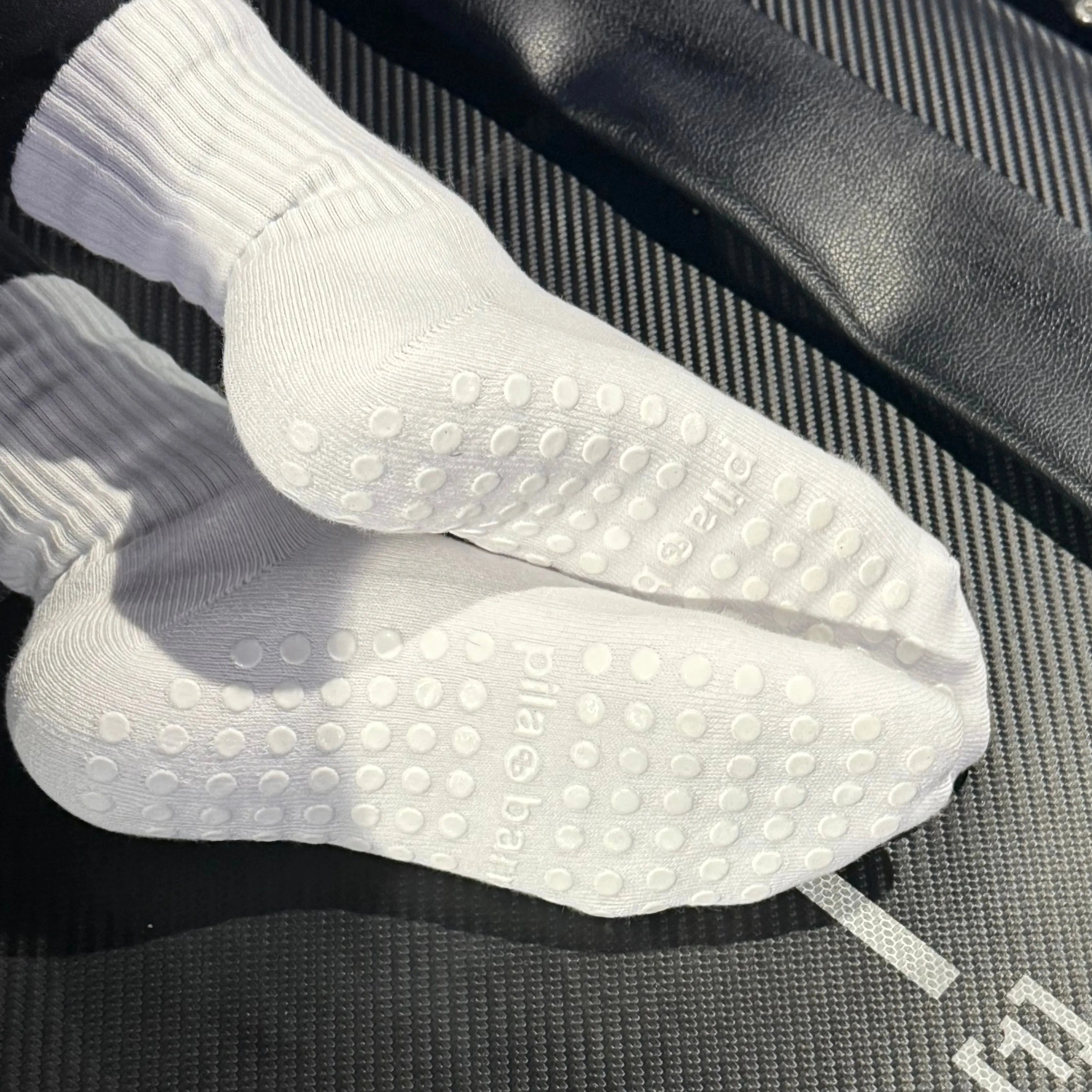 PILA Plain Best White Grip Sock Socks My Store Pila-Barre