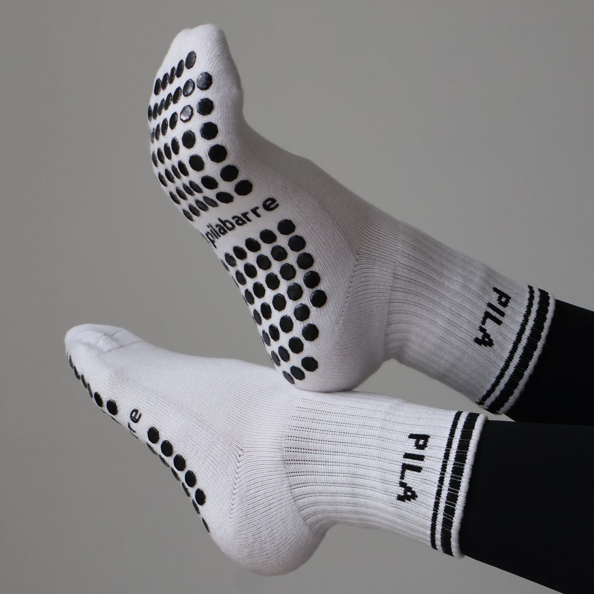 Pila essential grip socks for pilates