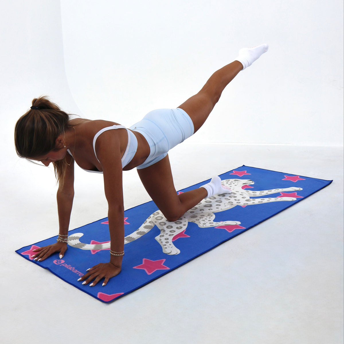 Wild Side Grip Towel – Snow Leopard grip towel