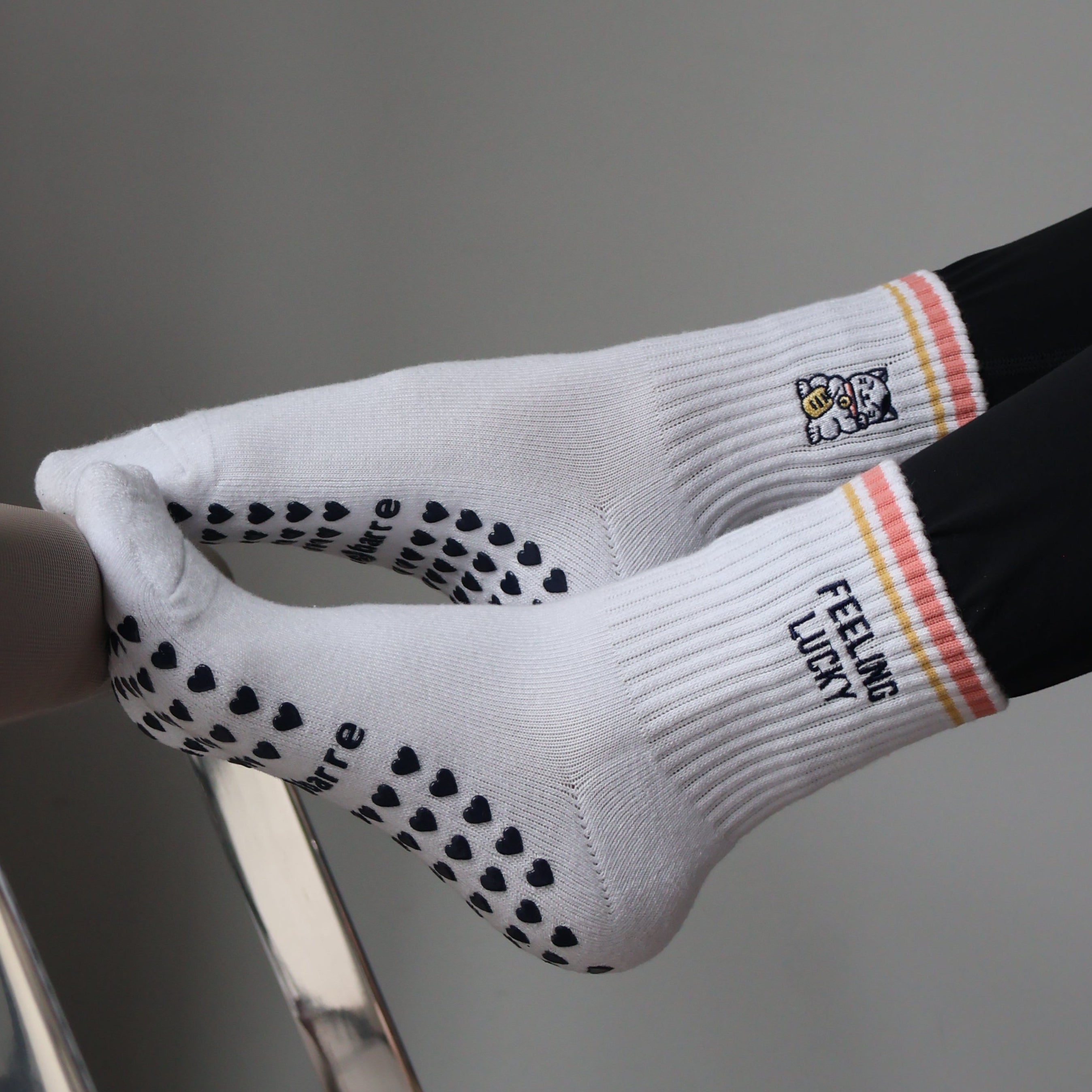feeling lucky barre socks with cat