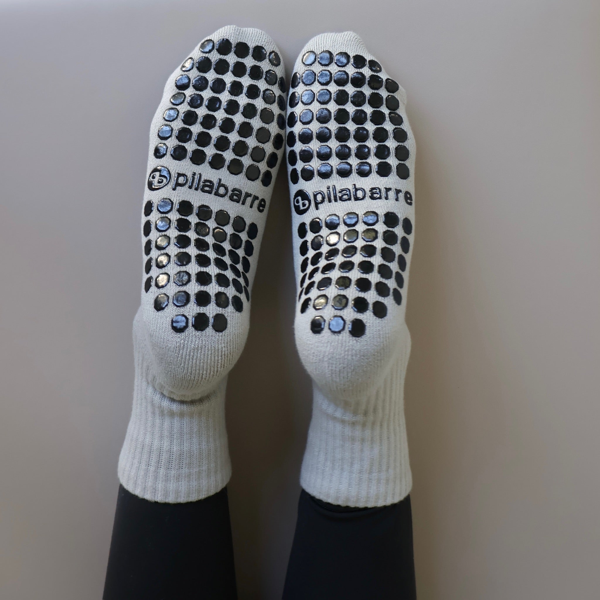 plain pilates grip socks gray