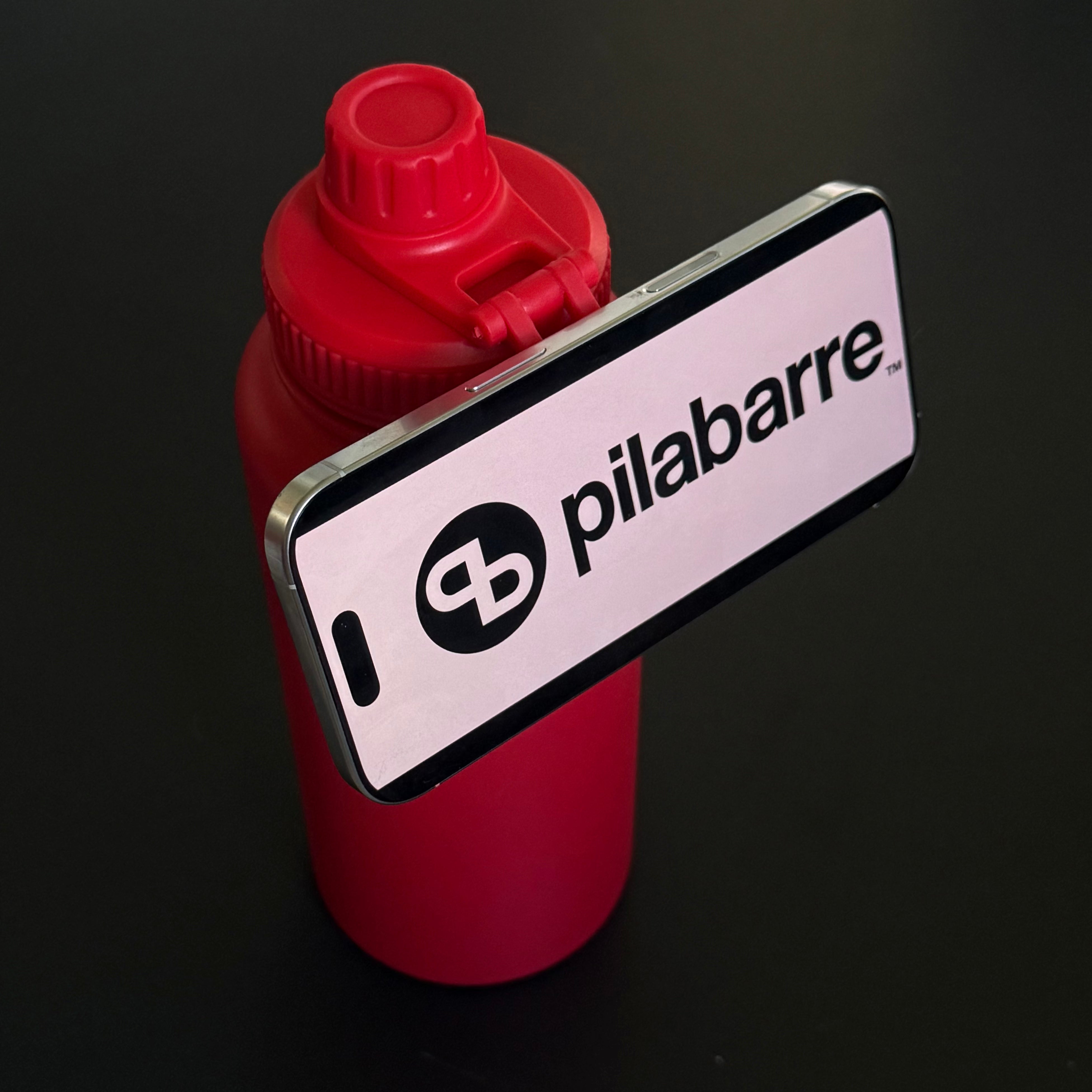 Pila MagSafe Phone-Holding Water Bottle Bottle Pila-Barre Pila-Barre Pila MagSafe Phone-Holding Water Bottle