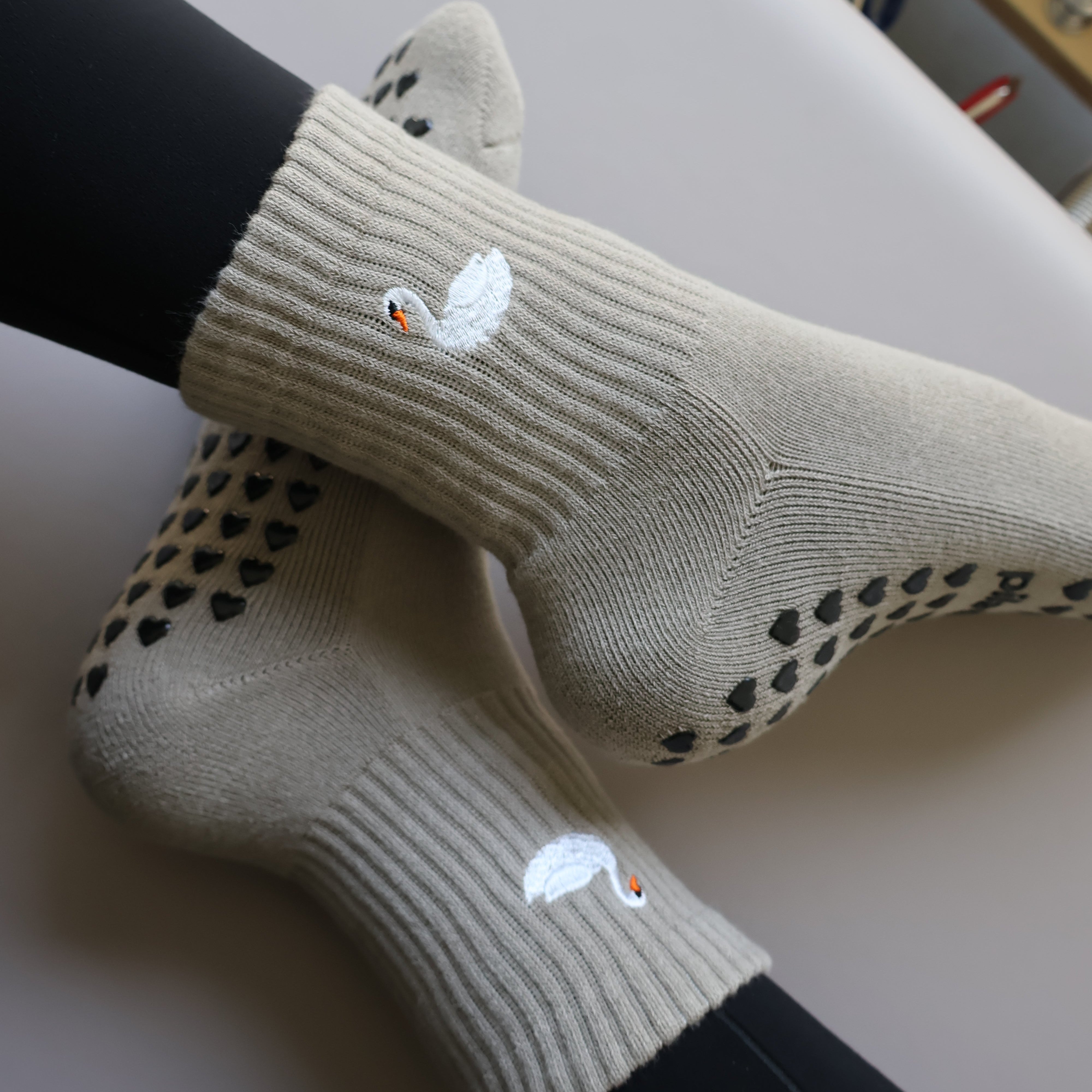 SWAN BARRE SOCKS