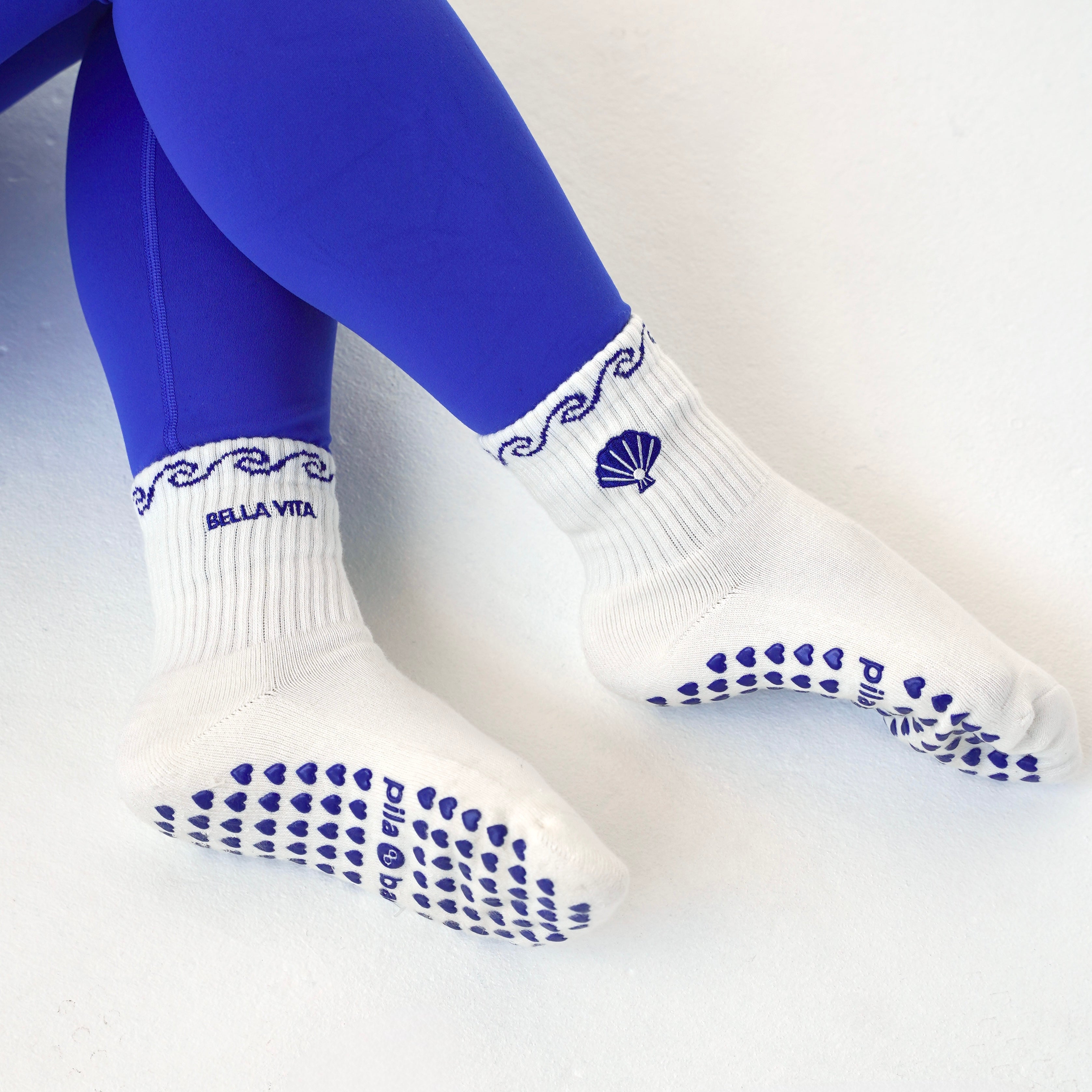 bella vita grip socks for pilates