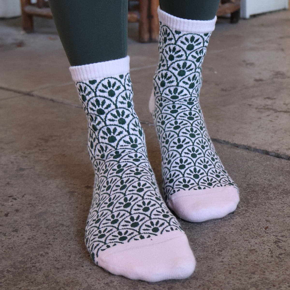 pink paloma pilates grip socks